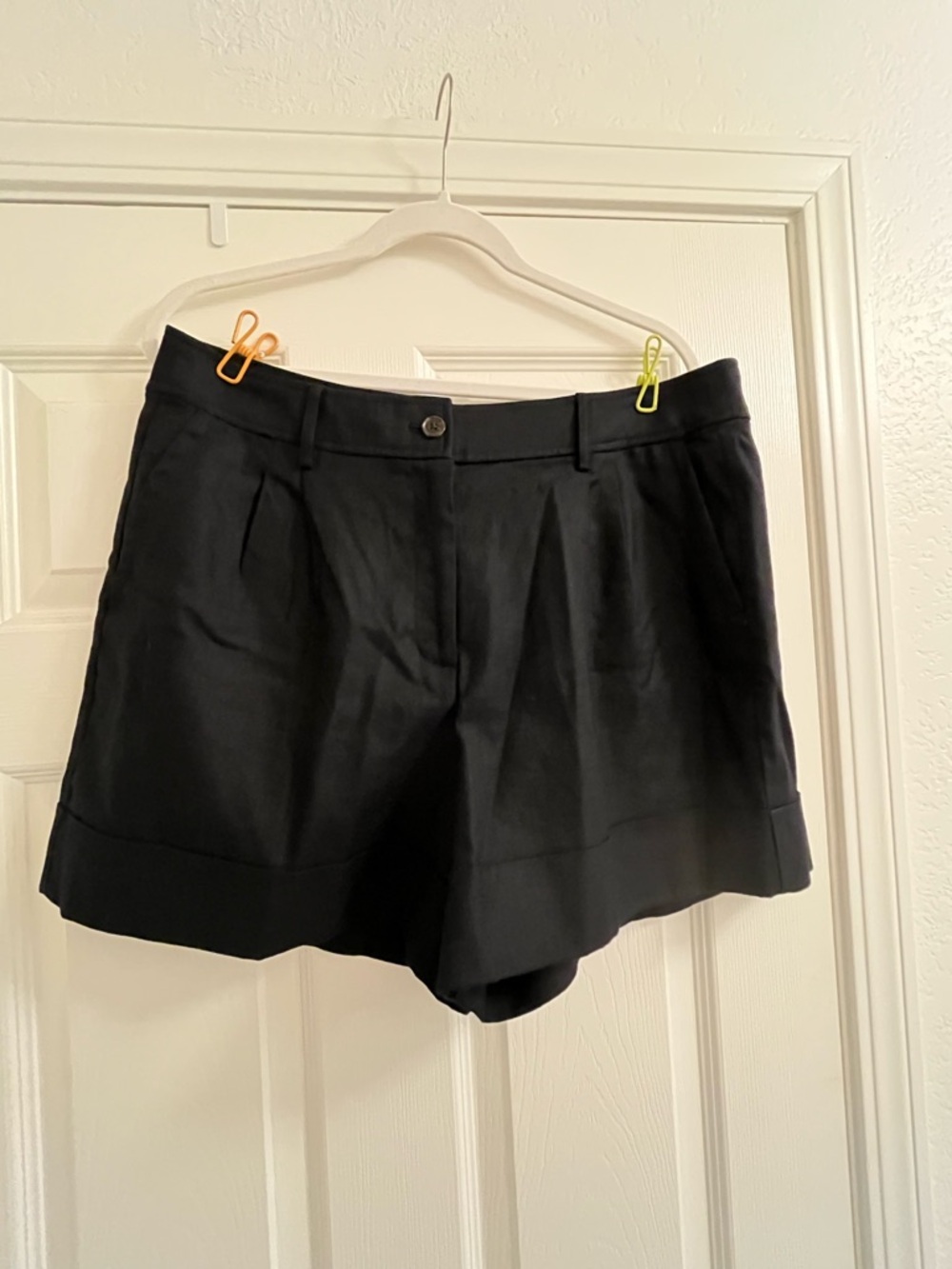 J. Crew Black Tailored Cuffed Women's Shorts. NWOT Linen